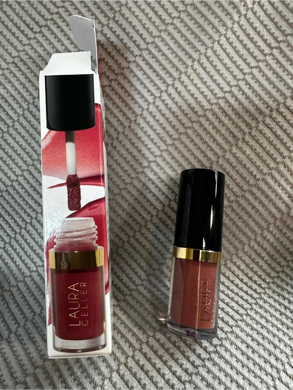 Laura Geller Treat-N-Go Tinted Lip Oil in Runner Up